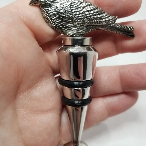 Rattan Wine Bottle Holder & Bird Stopper Basket Weave Unique Gift - Picture 7 of 12